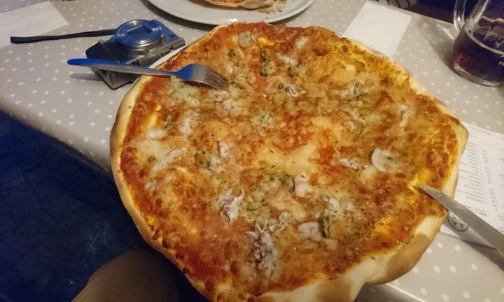 Hansls Holzofenpizzeria